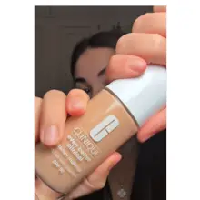 ✨ ¡Consigue tu muestra GRATIS de Clinique Even Better en El Corte Inglés! 🎁