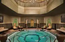 🏨✨ Cosmopolitan sortea una lujosa estancia en The Westin La Quinta, Marbella! 🌴🎁