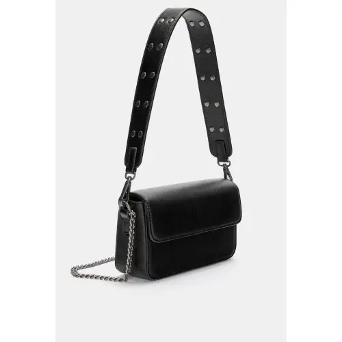 Bolso negro cadena