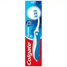 Colgate Cepillo de dientes plegable para viajes, cepillo de dientes para adultos con cerdas suaves, paquete múltiple de 4 unidades