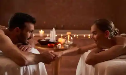 ¡Hasta 41% de descuento en masaje en pareja con cava y bombones en Blisstopia Masajes!
