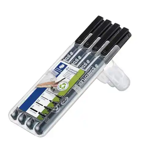 STAEDTLER Lumocolor 31-9WP4GS - Rotuladores Permanentes de Color Negro, Estuche con 4 Unidades de Distinto Grosor