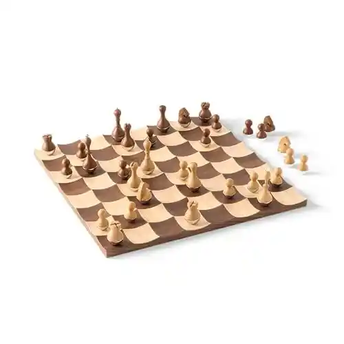 Umbra Wobble Juego de ajedrez de madera, Nogal